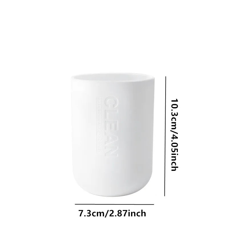 Zestaw Łazienkowy – Uchwyt na Szczoteczki, Kubek, Mydelniczka i Dozownik 🚿🛁